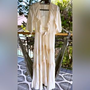 SIZE SMALL** Off-white 100% cotton ruffled front-tie Boho duster